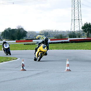Freies-Fahren-Motorrad-03.jpg